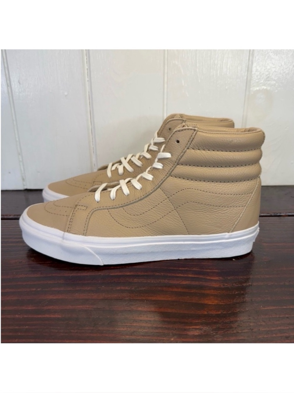 Vans Sk8-Hi Leather High-Top Sneakers Tan / Beige – Women’s 10 / Men’s 8.5